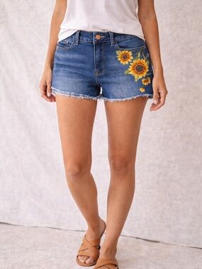 Kensie Denim Shorts Floral Embroidered Sunflower Raw Hem Size 6 28